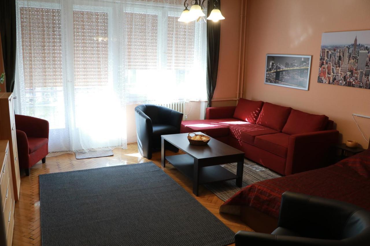Fornax Home With Balcony Budapeszt Zewnętrze zdjęcie